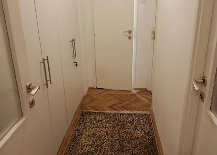 Neja Apartament *